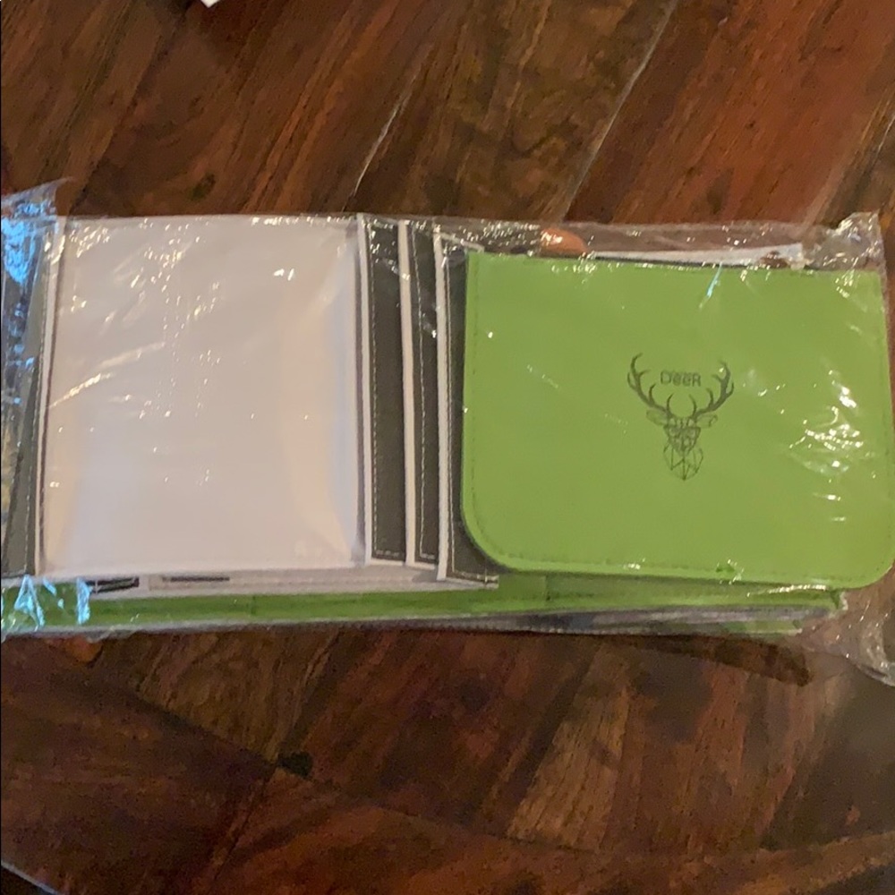 Felt diaper caddy with removable dividers